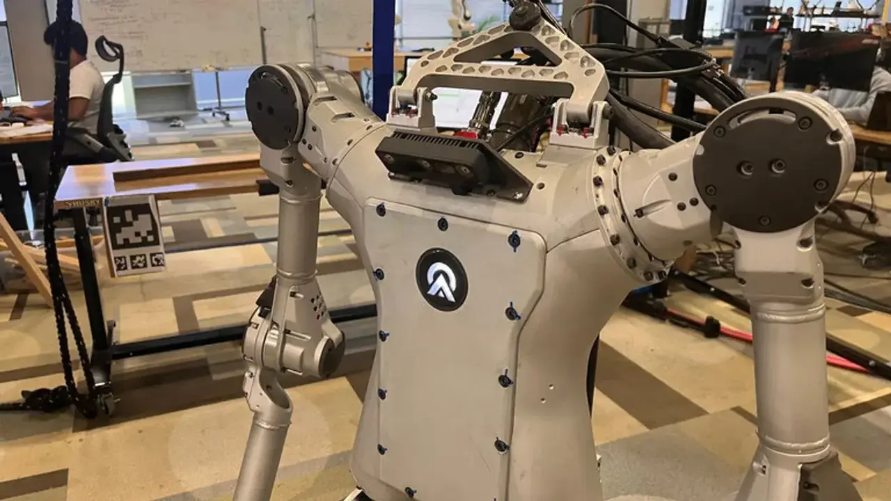 پیشرفت فناوری و ساخت ربات های انسان نما