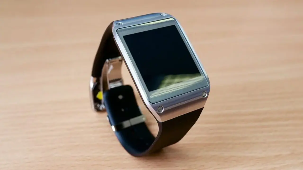 Samsung is making rectangular Galaxy watches again