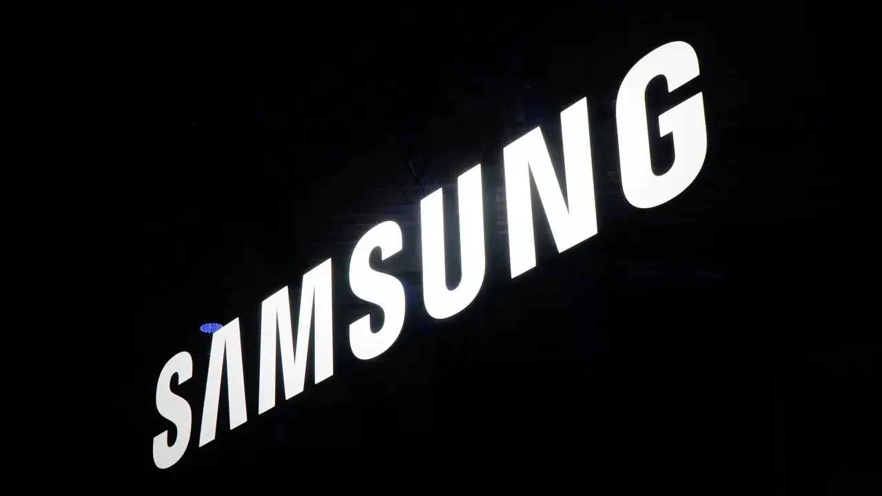 Samsung offers unlimited battery repairs