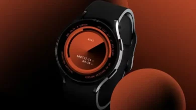 Galaxy Watch shows the time of different planets