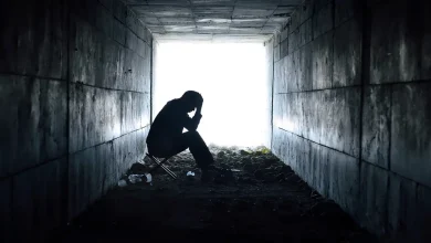 چگونه شادی از زندگی مردان رخت برمی‌بندد؟ ۷ نشانه هشداردهنده